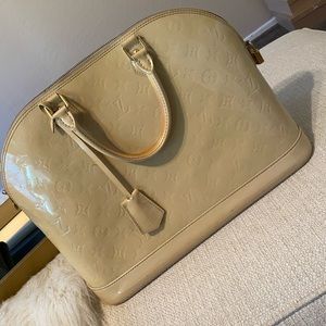 Preloved Limited Edition Louis Vuitton Gand bag